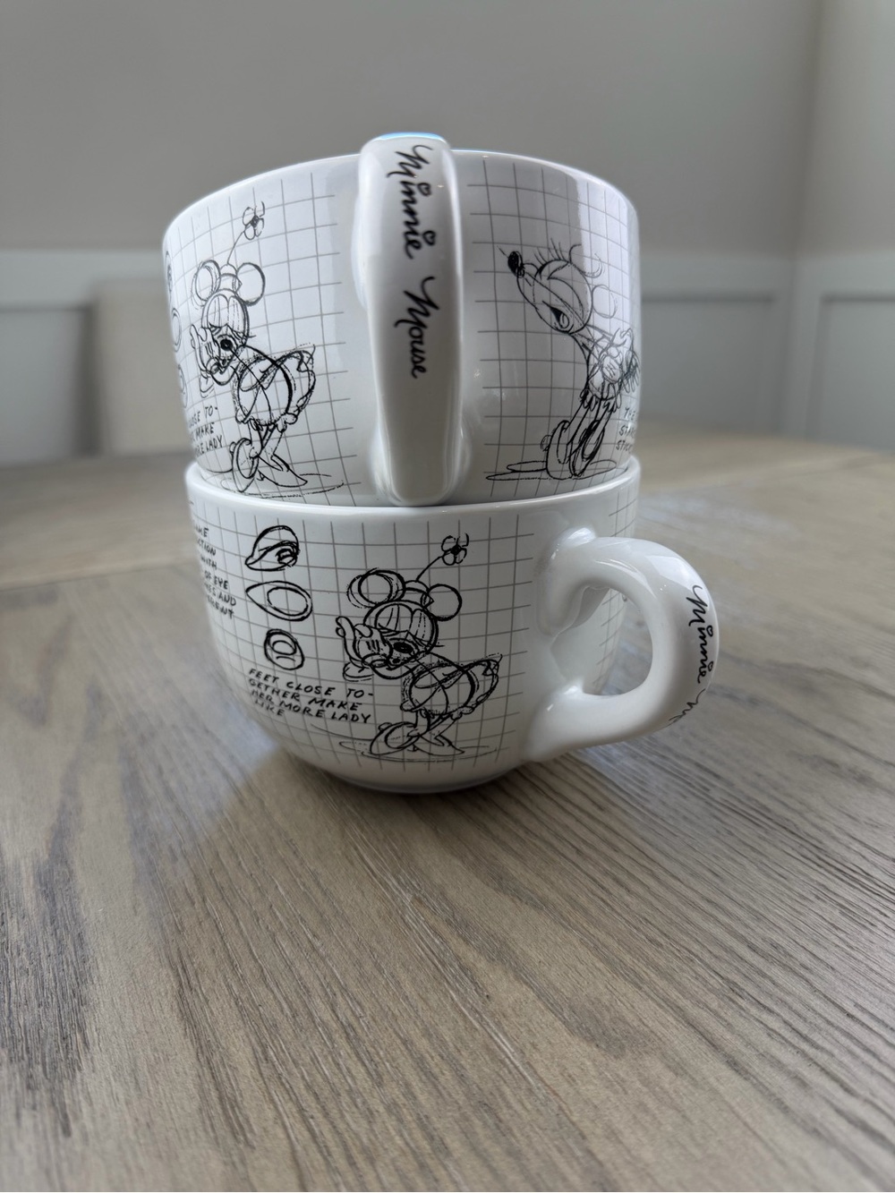 Disney Minnie Mouse 90th Anniversary Sketchbook 29 Oz Soup Mug Set of 2 NWT